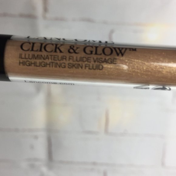 NEW: Lancome- CLICK and Glow-Highlighting Skin Fluid-01 - Picture 4 of 6